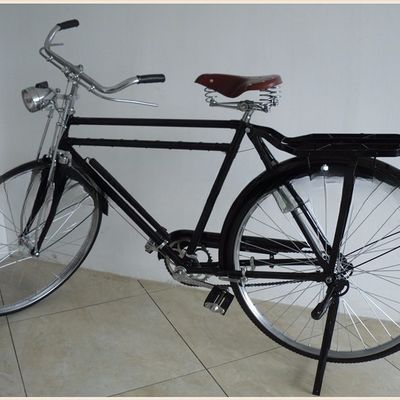 Bicicleta holandesa de estilo clássico para homens com freio de montanha-russa e tipo de pedal comum