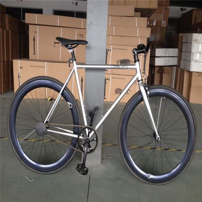700c Bicicleta de engrenagem fixa com estrutura rígida Tipo de amortecedor não traseiro e material de borda de alumínio