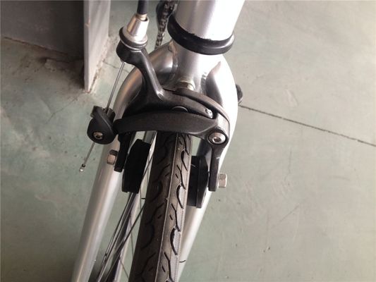 700c Bicicleta de engrenagem fixa com estrutura rígida Tipo de amortecedor não traseiro e material de borda de alumínio