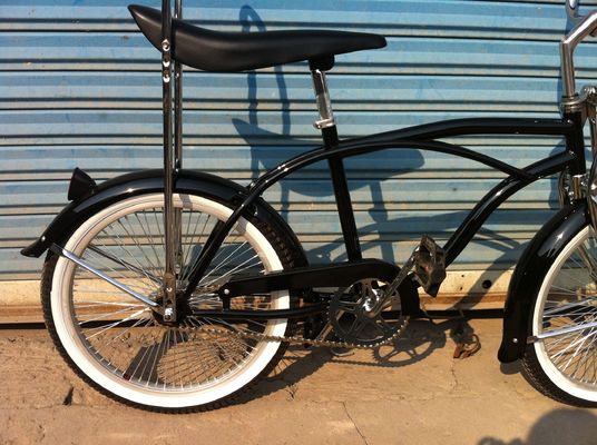 Quadro de aço 20 polegadas Beach Cruiser CE Monoposto de velocidade única Freio Lowrider Bicicleta 15KG
