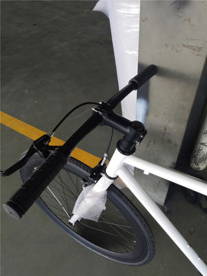 Estrutura branca elegante adulto 700C bicicleta de velocidade única bicicletas de engrenagem fixa com freio de montagem