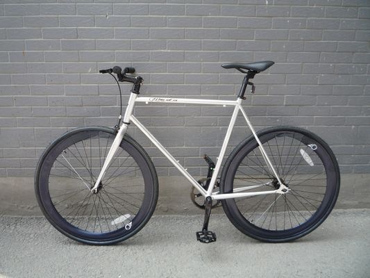 CE aprovado pneu de bicicleta de engrenagem fixa colorida 700*23C/25C/28C KENDA Material de borda Alumínio