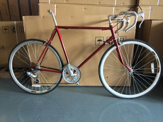 700C Road Bike com Hi-Ten Steel Lugged Frame Shimano 14S Classical e Caliper Brake