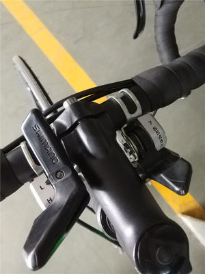 Shimano Derailleur 700C bicicleta de estrada de alumínio com estrutura Tsunami e capacidade de carga de 160 kg