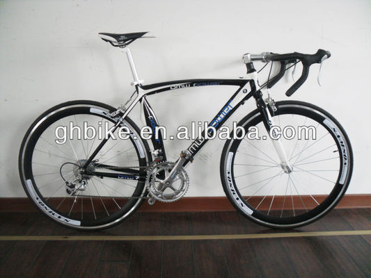 700C Shimano 24 velocidade Alumínio Road Bike OEM CE EUA com freio calibre e engrenagens