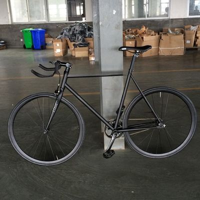 13kg Peso Brilhante 700C Bicicleta de engrenagem fixa para engrenagem fixa Bicicleta de estrada de velocidade única