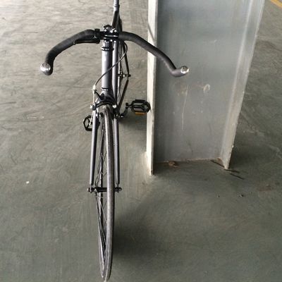 13kg Peso Brilhante 700C Bicicleta de engrenagem fixa para engrenagem fixa Bicicleta de estrada de velocidade única
