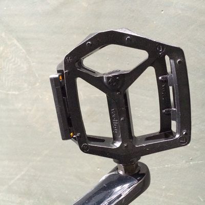 13kg Peso Brilhante 700C Bicicleta de engrenagem fixa para engrenagem fixa Bicicleta de estrada de velocidade única