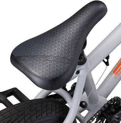 Nível de iniciante Freestyle BMX Bike Line Frame de aço de 20 polegadas Rodas 15KG Volume 0,2m3