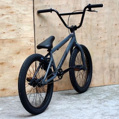Bicicleta de rua BMX de cor dourada de 20 polegadas para crianças