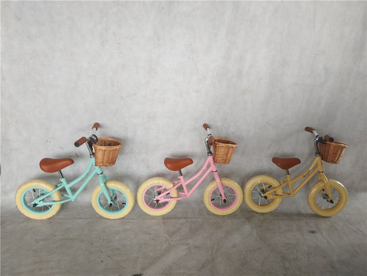 Pneus de espuma de 12 polegadas bicicleta de equilíbrio para crianças cor amarela capacidade de carga 70 kg cesta de vime frontal