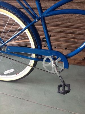 Bicicleta de cruzeiro de praia masculina de 26 polegadas com porta traseira e aço de estrutura dura de velocidade única
