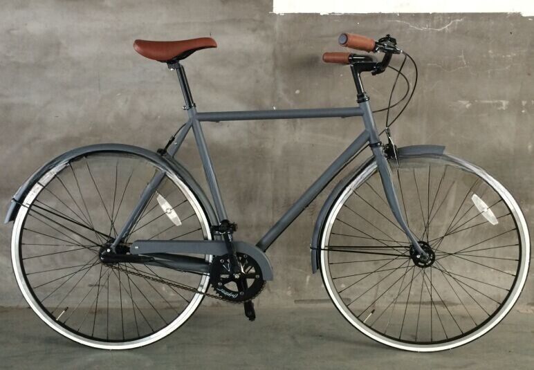 Almofada de alumínio Peso bruto 14,0 kg Estilo Vintage Bicicleta clássica Bicicleta 700C para benefício