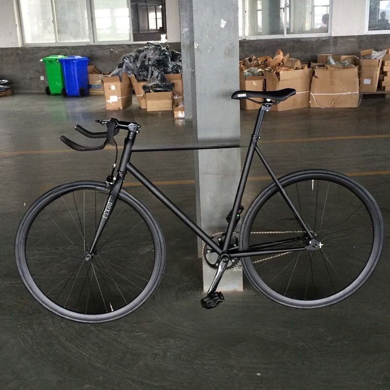 13kg Peso Brilhante 700C Bicicleta de engrenagem fixa para engrenagem fixa Bicicleta de estrada de velocidade única