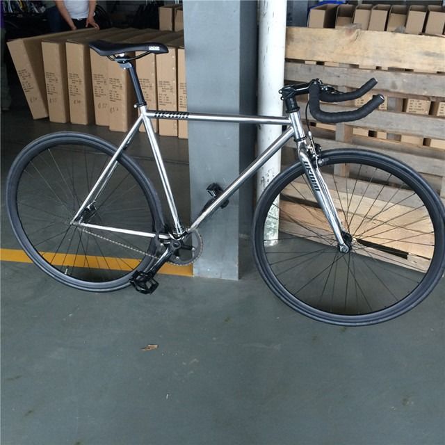 700C Single Speed Flip Flop Fixie Bike com Quadro Duro 11kg OEM Customize Chrome