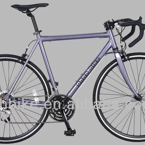 Bicicleta de corrida de 18 velocidades 700C Bicicleta de estrada para homens com núcleo de alumínio e suspensão sem garfo